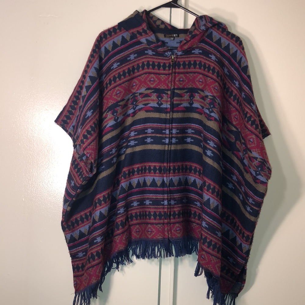 Aztec Pattern Poncho - image 3